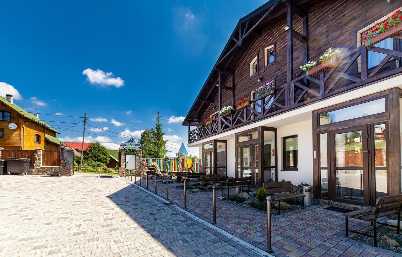 Alpiyskiy Jablunycja Exteriér fotografie